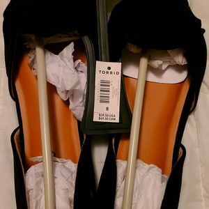 Torrid D'orsay flats with bow